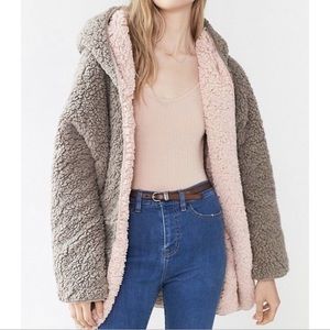 Fuzzy reversible coat